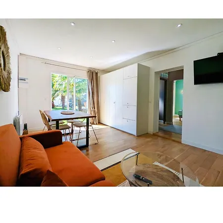 Chez Tom Et Nina Дом отдыха Лагор