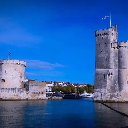 Chez Tom Et Nina Дом отдыха Лагор