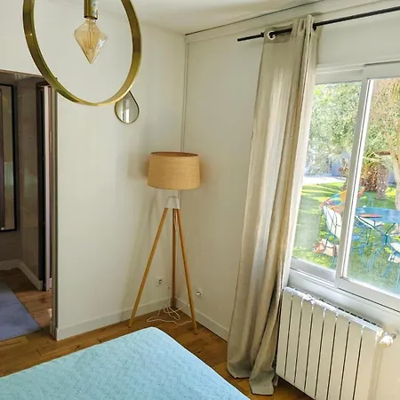 Chez Tom Et Nina Дом отдыха Лагор