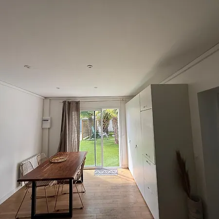 Chez Tom Et Nina Дом отдыха *